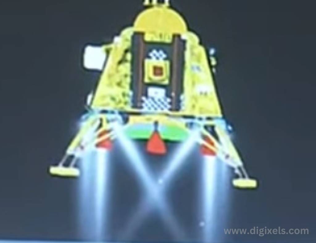 Footage of Chandrayaan 3 images, module robot, ready to land on the Moon,