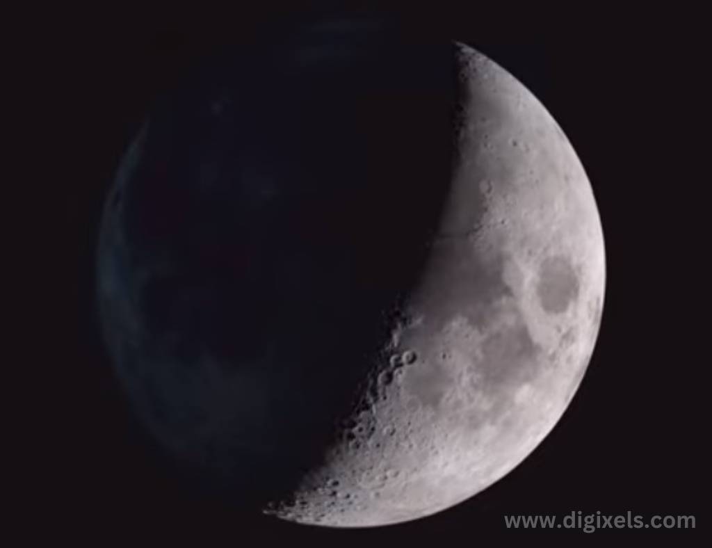 Chandrayaan 3 images, Moon is visible as half black and half bright.